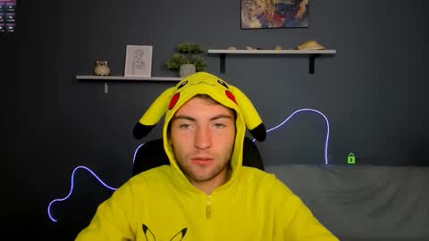 Snapshot of joseph_bear_ chatting on 09-18-25, 05:20 joseph_bear_ online show from 09-18-25, 05:20