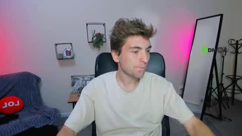 Snapshot of joseph_bear_ chatting on 09-22-25, 07:16 joseph_bear_ online show from 09-22-25, 07:16