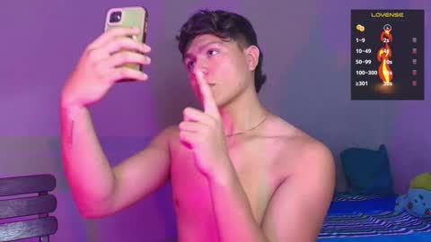 Snapshot of joseph_brown_ chatting on 12-18-25, 01:17 JOSEPH BROWN online show from 12-18-25, 01:17