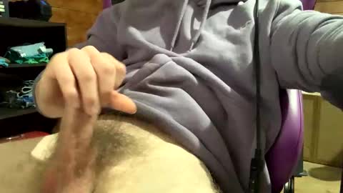 Snapshot of josephc1125 chatting on 10-06-25, 03:37 josephc1125 online show from 10-06-25, 03:37