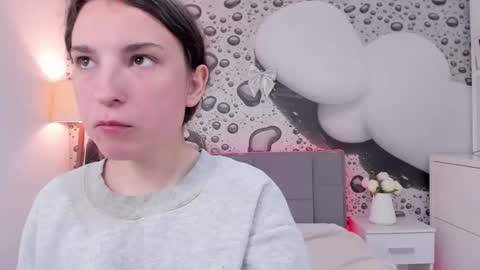Josephine online show from 04-17-26, 12:19