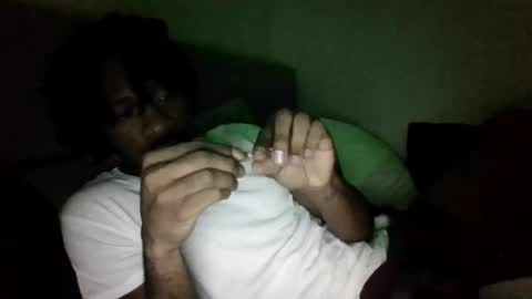 josephlongwat29 online show from 06-12-26, 04:00