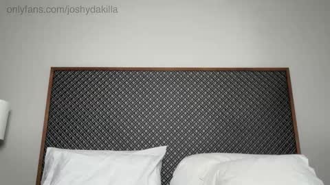 Snapshot of joshdakilla chatting on 03-10-26, 01:10 josh online show from 03-10-26, 01:10