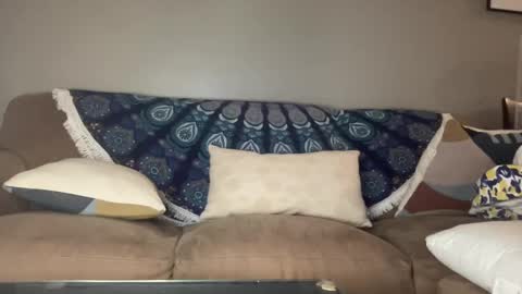 Snapshot of joshperrygoon chatting on 12-21-24, 01:26 joshperrygoon online show from 12-21-24, 01:26