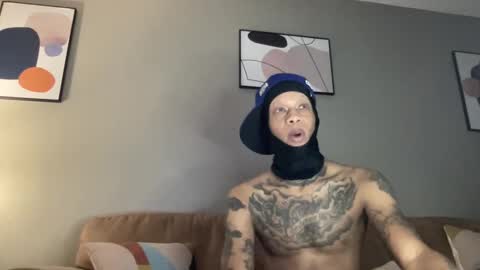 Snapshot of joshperrygoon chatting on 12-30-24, 11:06 joshperrygoon online show from 12-30-24, 11:06