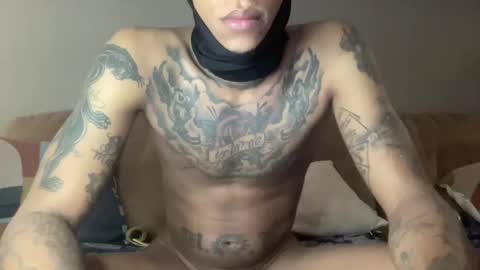 Snapshot of joshperrygoon chatting on 01-01-25, 06:26 joshperrygoon online show from 01-01-25, 06:26