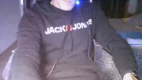 jovenduro84 online show from 12-22-25, 07:38