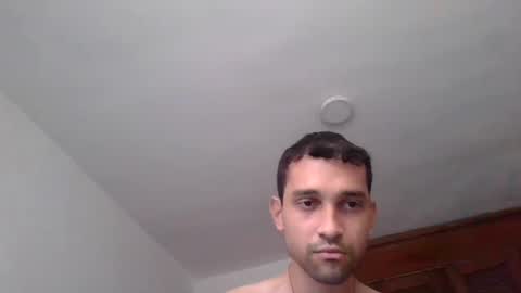Snapshot of jovenvergonguapo09 chatting on 07-28-26, 11:28 Van Helsing online show from 07-28-26, 11:28