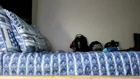 Joy3100 online show from 11-19-25, 06:24