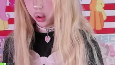 Joy Barker online show from 04-18-26, 03:32