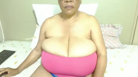 DairyQueen online show from 11-13-25, 04:22