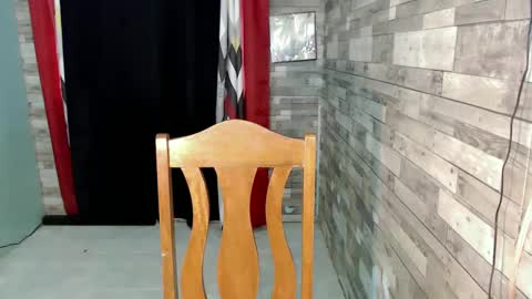 Snapshot of joycum_xxx chatting on 01-09-25, 02:01 JOY in your heart  online show from 01-09-25, 02:01