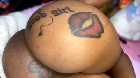 Snapshot of joyslim1 chatting on 01-10-25, 02:14 Butterflyass online show from 01-10-25, 02:14