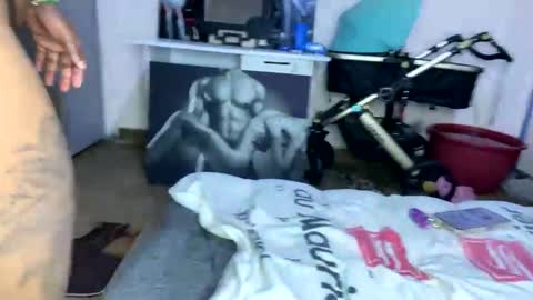 Snapshot of joyslim1 chatting on 12-05-25, 02:20 Butterflyass online show from 12-05-25, 02:20