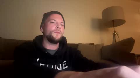 Snapshot of jperk1228 chatting on 11-04-25, 01:38 jperk1228 online show from 11-04-25, 01:38