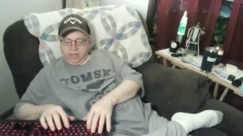 Snapshot of jpmel99 chatting on 02-16-25, 02:20 jpmel99 online show from 02-16-25, 02:20