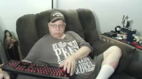 Snapshot of jpmel99 chatting on 10-12-25, 09:25 jpmel99 online show from 10-12-25, 09:25