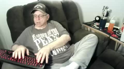 Snapshot of jpmel99 chatting on 11-22-25, 12:09 jpmel99 online show from 11-22-25, 12:09