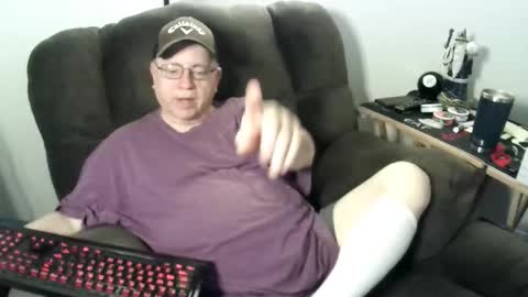 Snapshot of jpmel99 chatting on 11-30-25, 12:14 jpmel99 online show from 11-30-25, 12:14