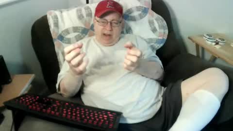 Snapshot of jpmel99 chatting on 05-23-26, 10:25 jpmel99 online show from 05-23-26, 10:25