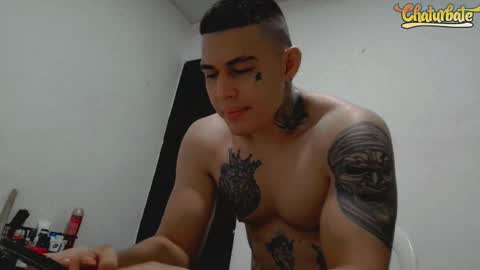 Snapshot of jq401055 chatting on 02-01-26, 04:05 Jaxxx67 online show from 02-01-26, 04:05