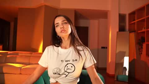 Jennifer Diaz online show from 02-11-25, 06:22