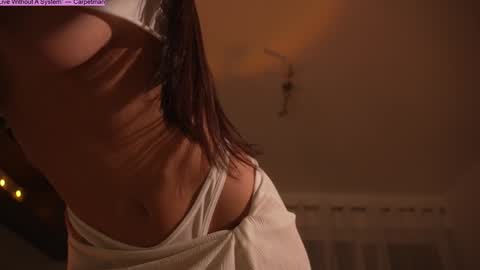 Jennifer Diaz online show from 03-12-25, 11:01