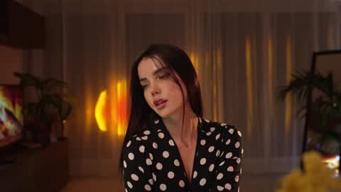 Jennifer Diaz online show from 03-07-26, 09:34