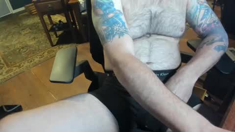 Snapshot of jsimon04 chatting on 12-17-24, 03:06 jsimon04 online show from 12-17-24, 03:06