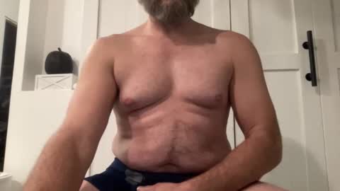 Snapshot of jstenjytheshow chatting on 11-18-25, 12:27 Just Enjoy the Show online show from 11-18-25, 12:27