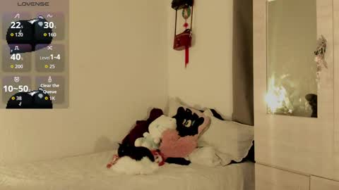 Snapshot of ju_kyung chatting on 11-17-25, 07:47 Ju Kyung online show from 11-17-25, 07:47