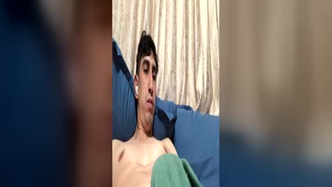 juaaan_sebass08122 online show from 07-05-26, 10:33