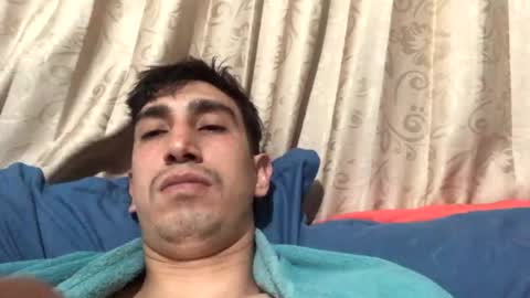 juaaan_sebass08122 online show from 07-12-26, 10:17