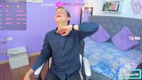 Snapshot of juaan_diick chatting on 12-01-25, 06:02 Juandii online show from 12-01-25, 06:02