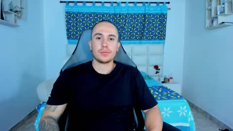 Juan online show from 01-26-25, 03:17