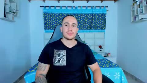 Juan online show from 01-29-25, 04:36