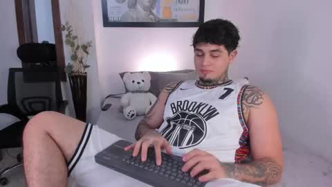 Snapshot of juan_alvarez18 chatting on 10-10-25, 12:53 juan_alvarez18 online show from 10-10-25, 12:53