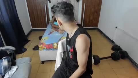 juan_and_luke online show from 04-26-26, 11:52