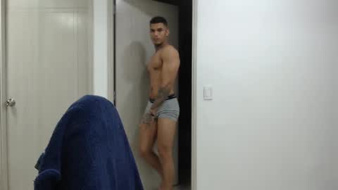 juan_gomez_1 online show from 01-05-25, 10:32