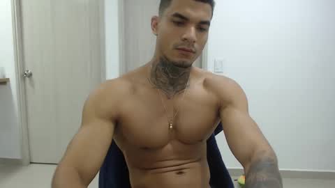 juan_gomez_1 online show from 01-15-25, 10:38