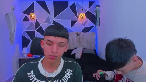 JuanSteven online show from 10-25-25, 04:20