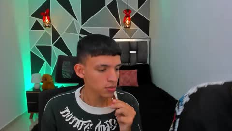 Snapshot of juan_nd_steven chatting on 05-02-26, 03:55 JuanSteven online show from 05-02-26, 03:55