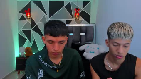Snapshot of juan_nd_steven chatting on 05-16-26, 10:36 JuanSteven online show from 05-16-26, 10:36