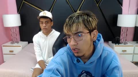 juan_saul1 online show from 04-19-26, 10:14