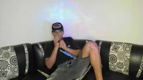 Snapshot of juanbigcock21cm chatting on 05-04-26, 09:33 juan jose online show from 05-04-26, 09:33