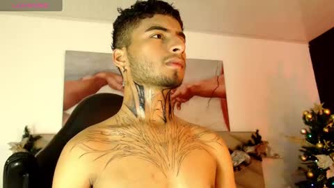 Snapshot of juancamilo_66 chatting on 12-08-24, 11:19 Juan online show from 12-08-24, 11:19