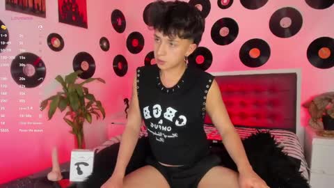 Snapshot of juandaaa__ chatting on 05-13-26, 02:31 juandaaa__ online show from 05-13-26, 02:31