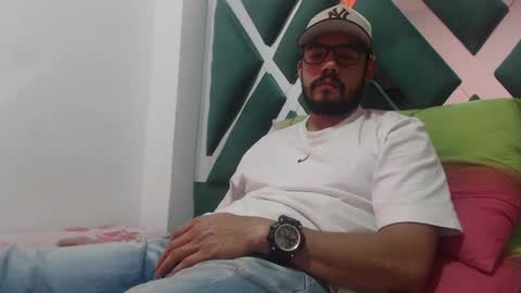 juanfe_style online show from 09-12-25, 01:55