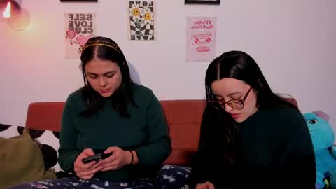 juanitaaa_ online show from 05-18-26, 11:10