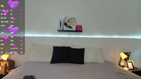 Blue online show from 04-06-26, 07:59